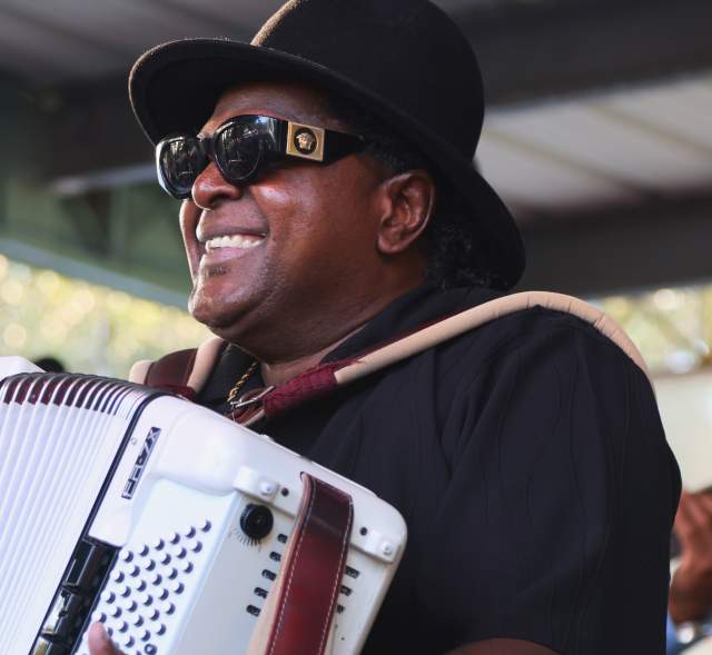 Nathan & The Zydeco Cha Chas