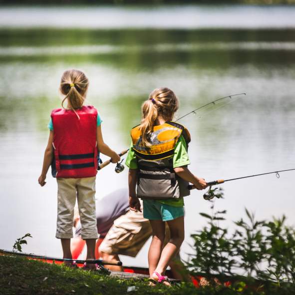 The Stevens Point Area offers a wide variety of fishing options, like the expansive 6,830-acre Lake DuBay, part of the Wisconsin River.