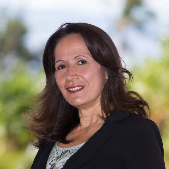 Deanna Isbister