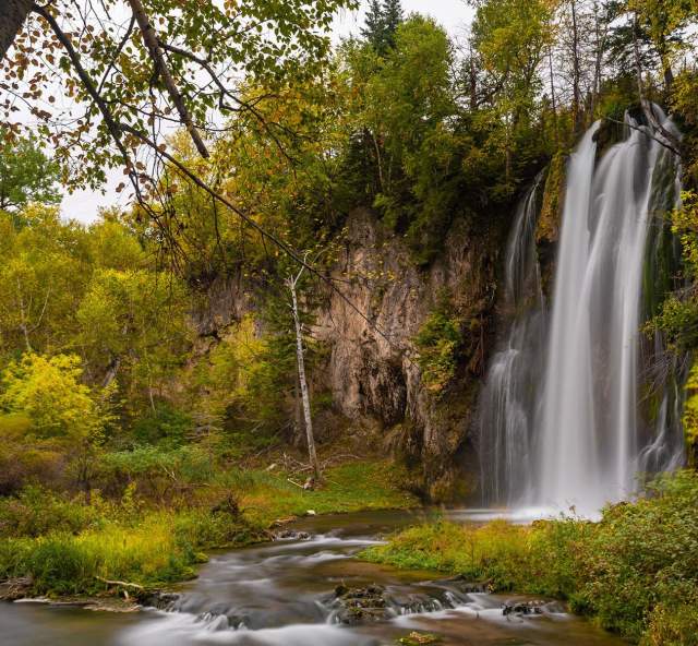 Fall colors at Spearfish Falls in Spearfish Canyon