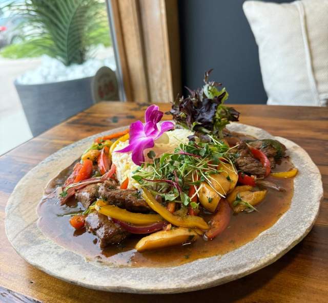 Catrachos Latin Cuisine