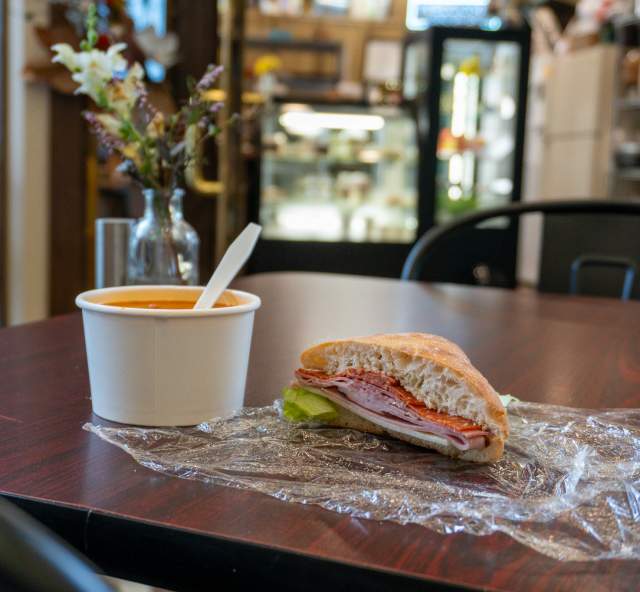 AL's Cafe & Catering