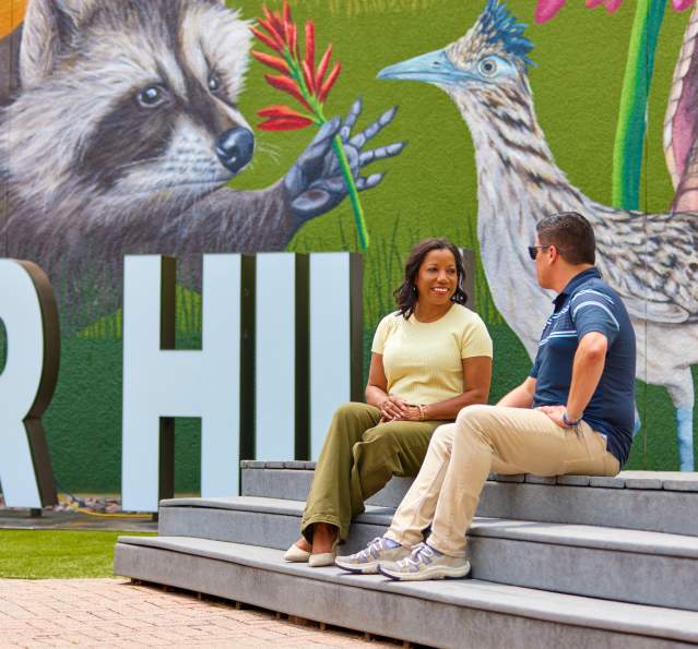Mural Couple Sitting