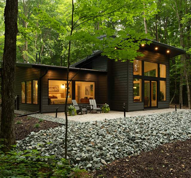 DTN - PPS - Home Page - Stewart Inn - "Owl Ridge - Summer"