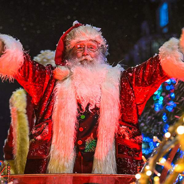 Y Nadolig ym Mae Abertawe - Eich arweiniad gorau ar gyfer yr ŵyl