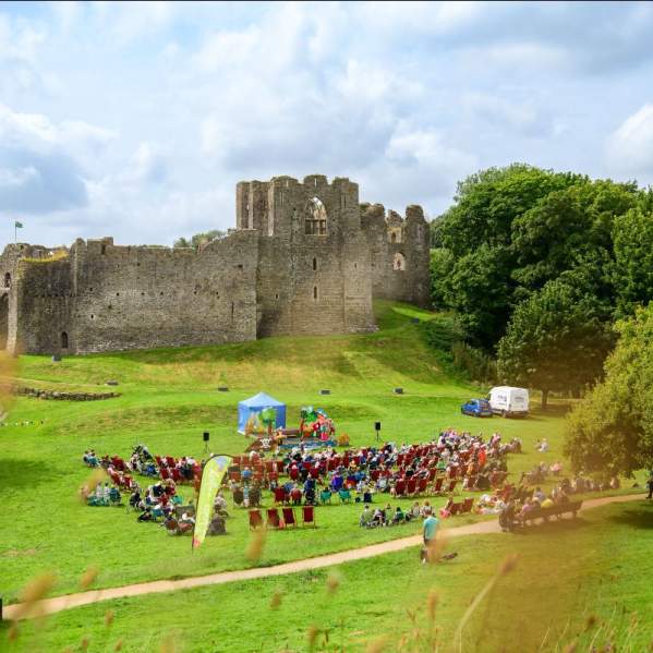 Experience the Magic of Outdoor Theatre