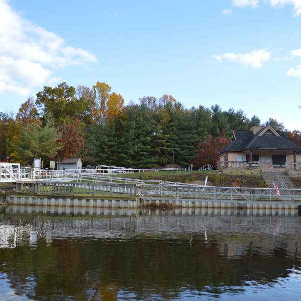 Lake Ridge Marina