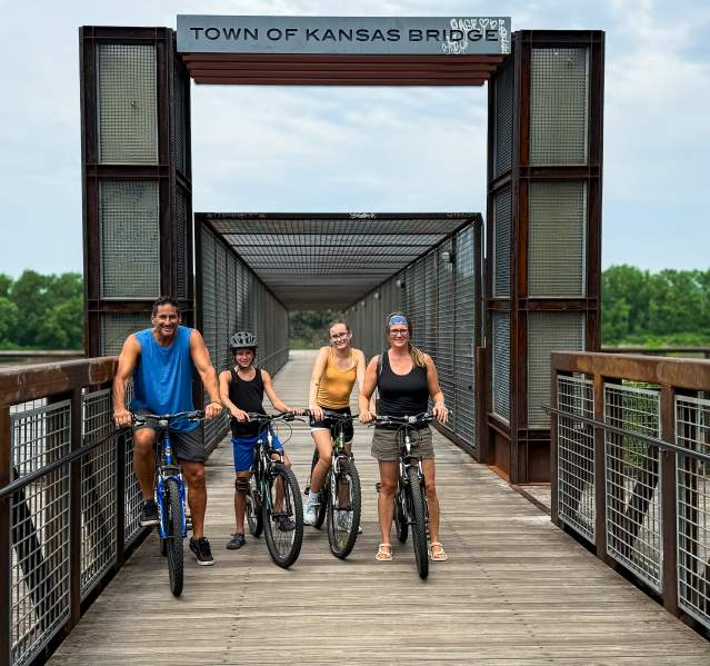 How to Spend a Family Weekend in Overland Park Like a Local