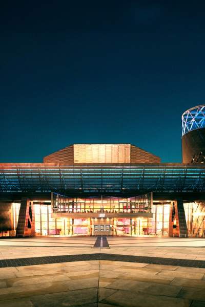 Lowry announces unmissable family favourites