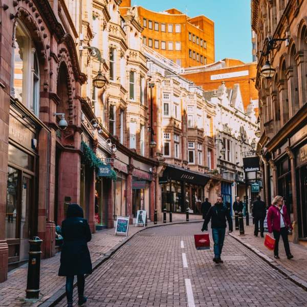 Discover why Birmingham is worth visiting! 