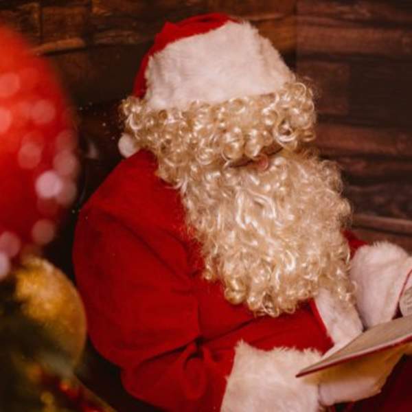 De Vere Cotswold Water Park Festive Afternoon Tea in The Cotswolds