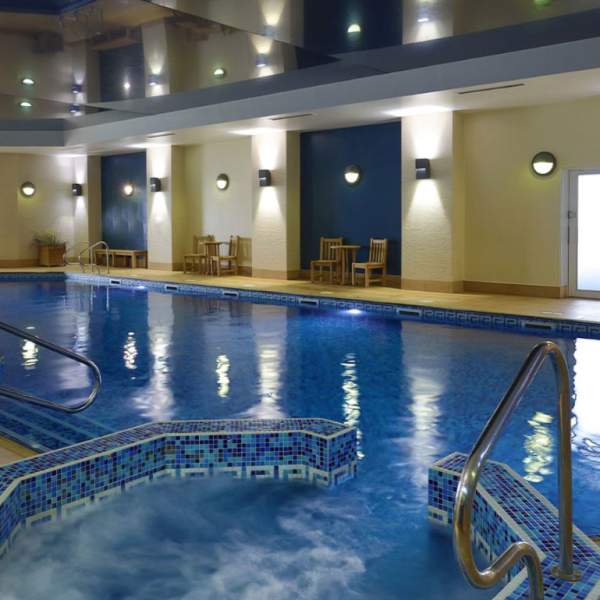Best Western Swimming Pool