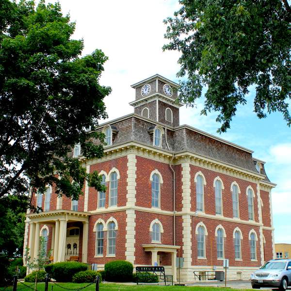 Historical Effingham County Courthouse