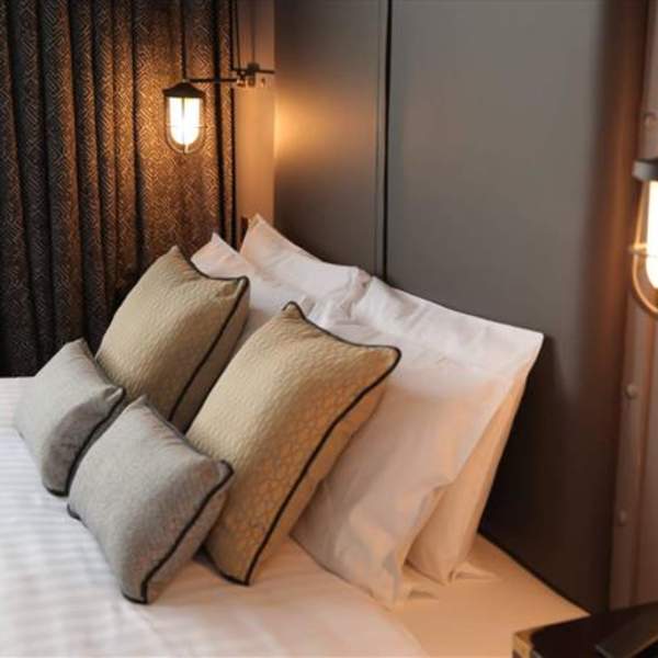 Accommodations Hotel Room Bed