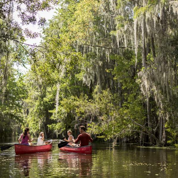 Family canoeing at JW Marriott Orlando, Grande Lakes