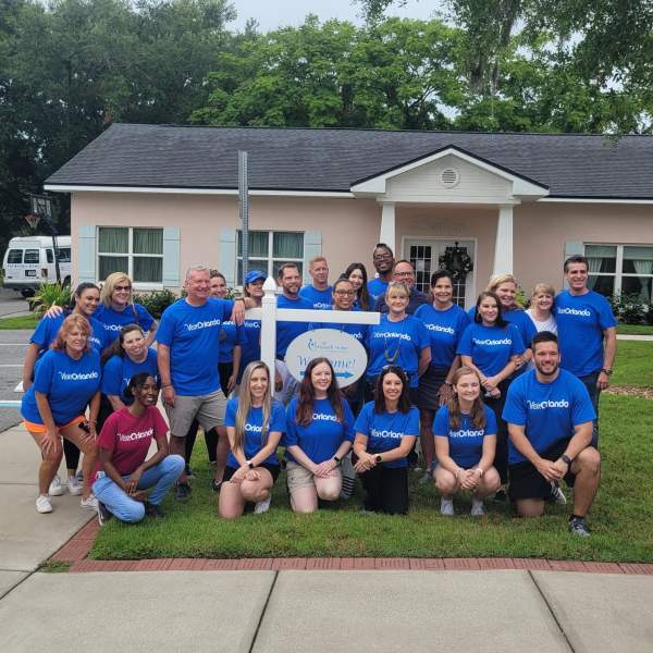 2021 Visit Orlando volunteer day at Russell Home