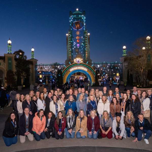 tm-elx-group-photo-epic-universe-2026