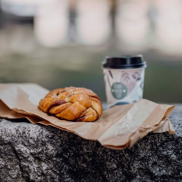 Kanelsnurr og kaffe fra Håndverksbakeriet