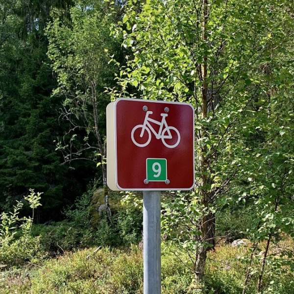 Sykkelskilt med nr. 9 - Nasjonalsykkelrute nr. 9