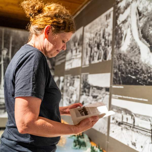 Kjersti besøker Haldenvassdragets kanalmuseum og kikker rundt