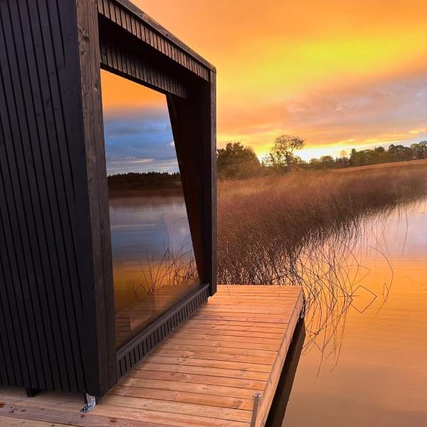 Badstue i solnedgang