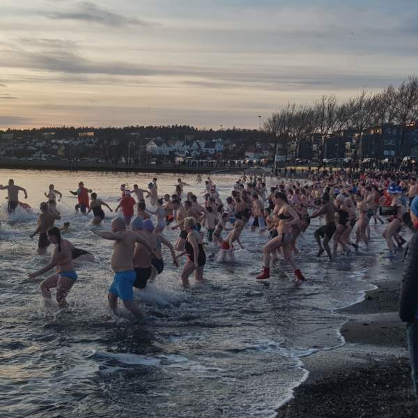 Nyttårsbadet på sjøbadet i Moss