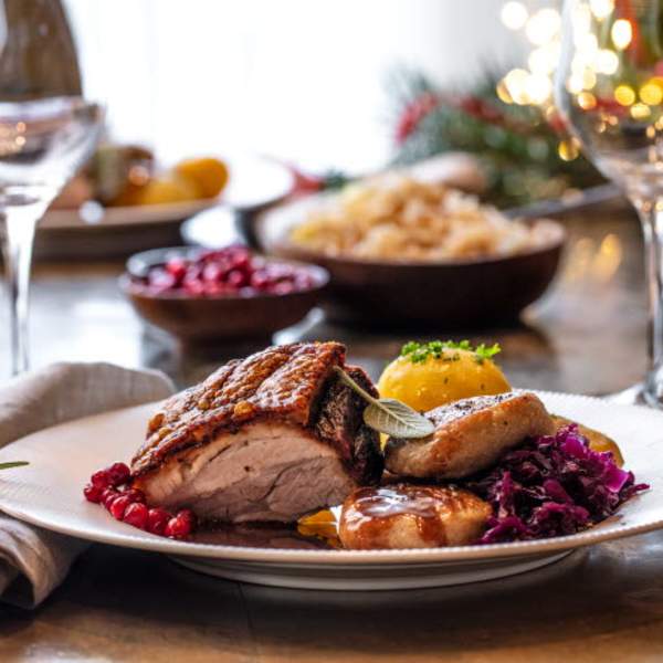 Juletallerken med glass og tilbehør