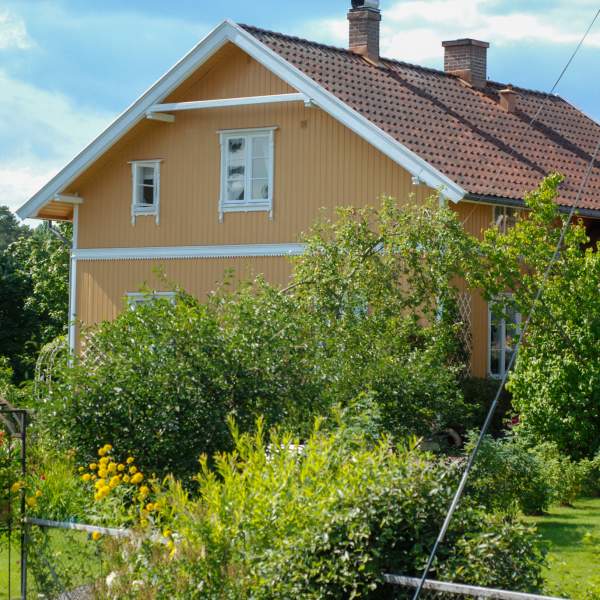 Den gule slusemesterboligen