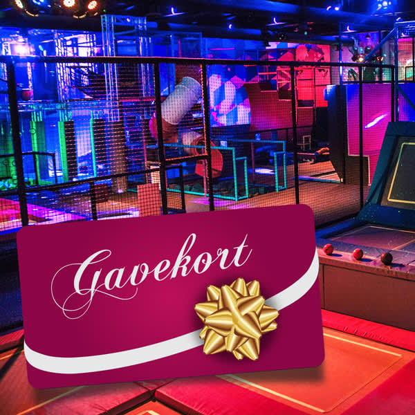 Ett gavekort med trampolinehallen i bakgrunn