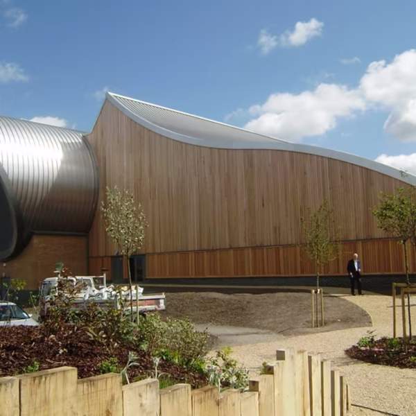 Photograph showing the exterior of the Mountbatten Centre in Hilsea