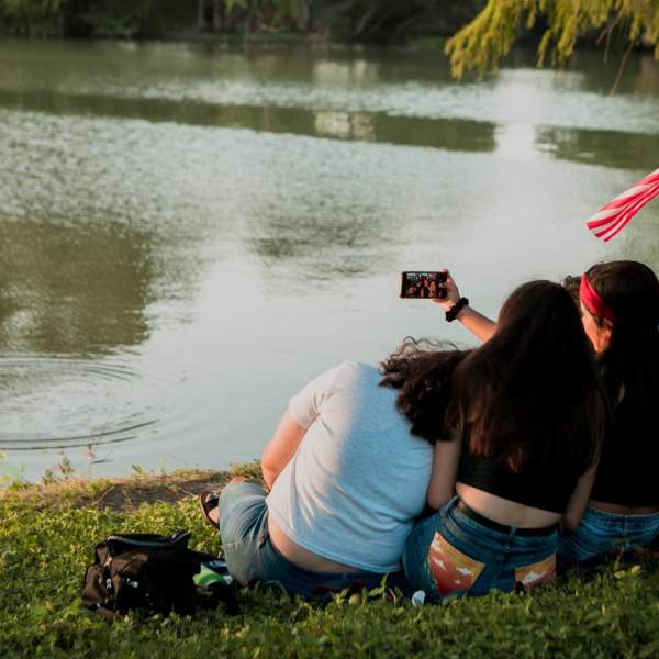 Girls at Woodlawn Lake Park taking selfie