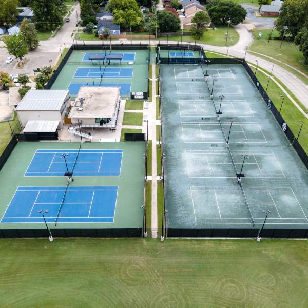 Querbes Tennis Center