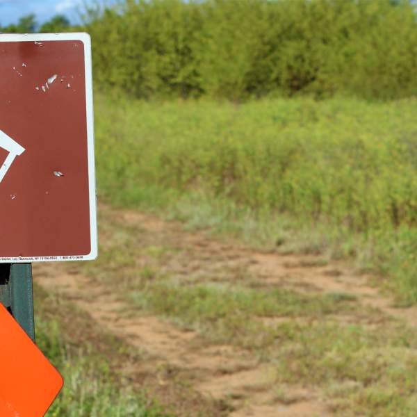 A photo of a sign