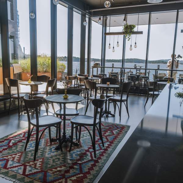 Bar med havutsikt