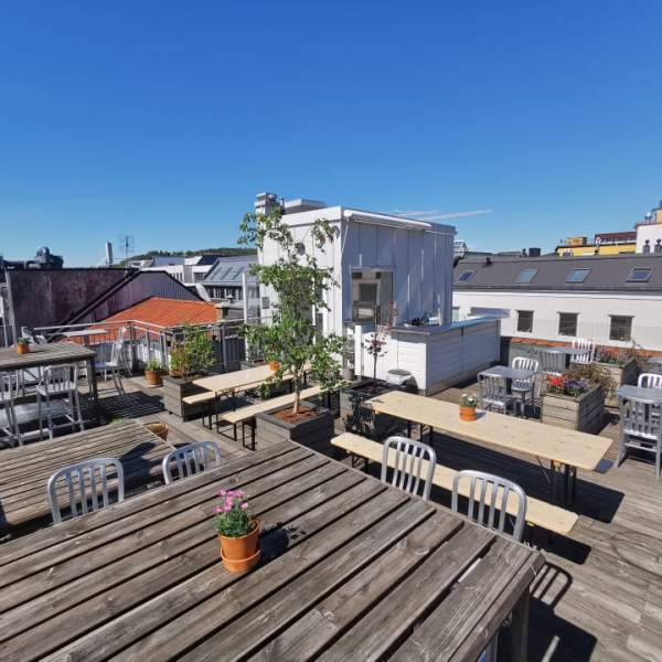 Uteserveringen på Restaurant Tilstede Mat og Mer i Kristiansand
