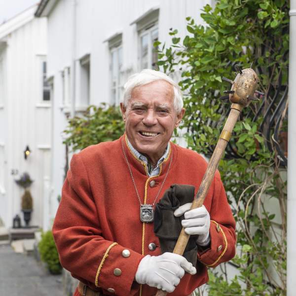 Vekter John Thomas Axelsen i Øvregata i Risør