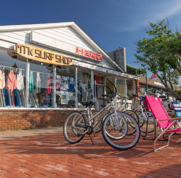 bikes in downtown-montauk
