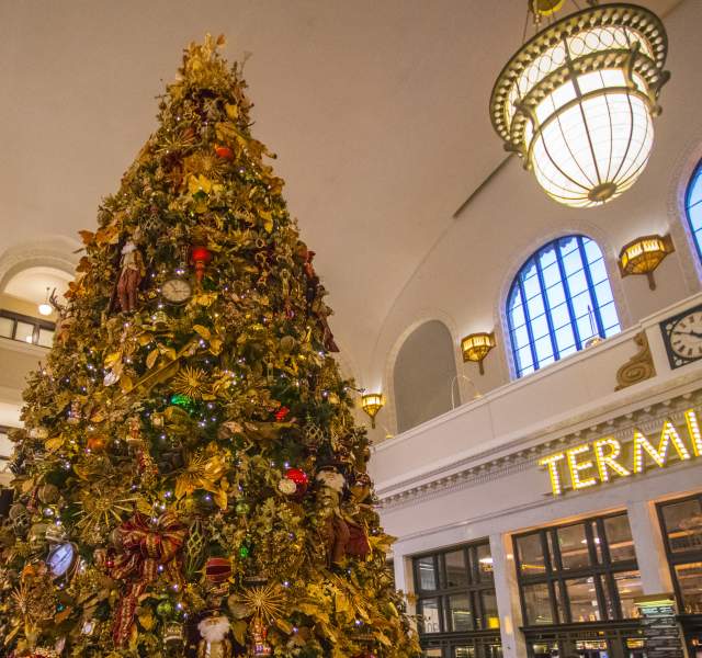 Denver Where To Spend Christmas Eve 2022 2021-2022 Mile High Holidays | Visit Denver