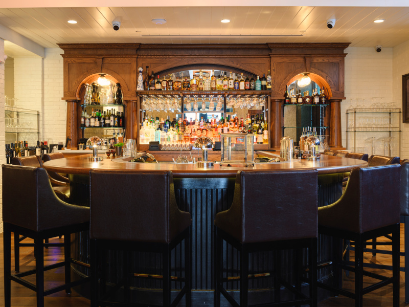 Wondering Where to Eat? Try a Cocktails-and-Apps Adventure