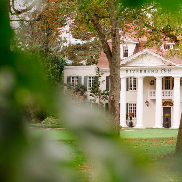 Riverbend Inn and Vineyard