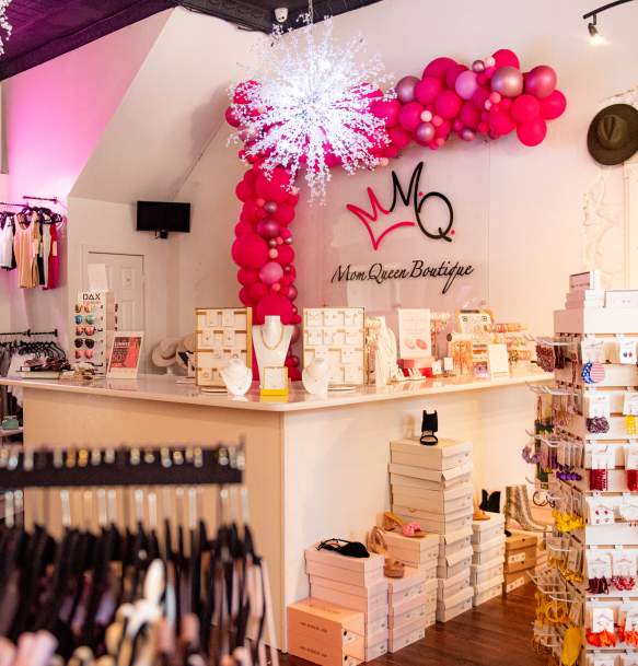 Mom Queen Boutique