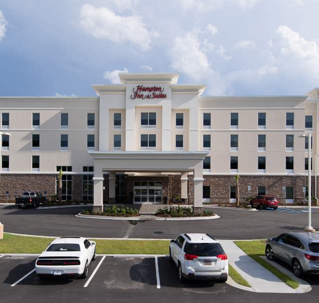 Hampton Inn & Suites Fayetteville I-95