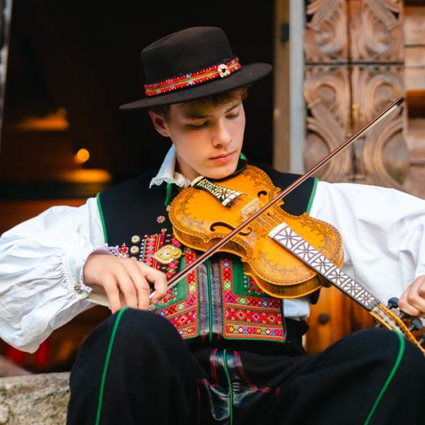The Hardanger fiddle is traditional instruments used in Setesdal