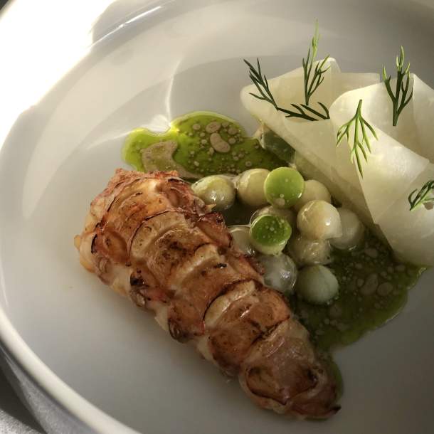 middagsrett med kreps fra Boen gård