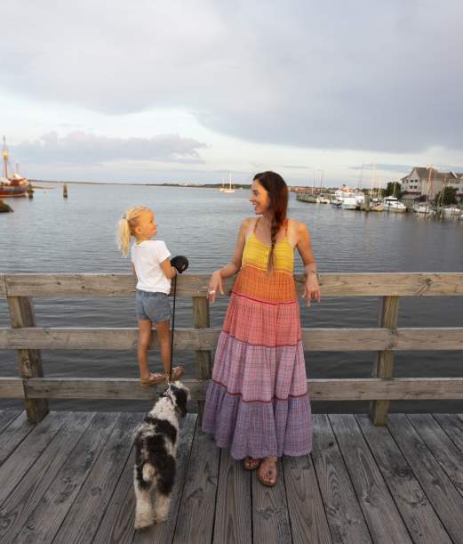 Harvey - Manteo Downtown Festival Park Family Kid