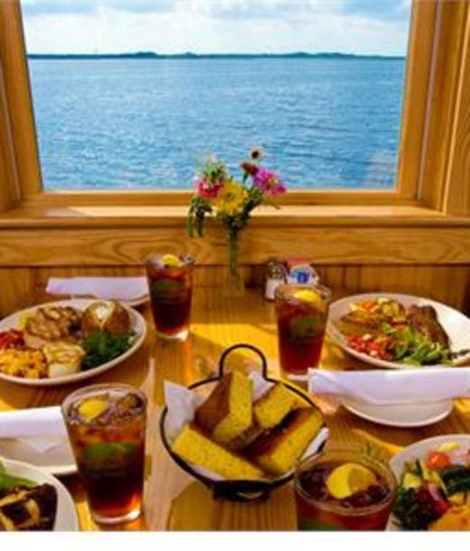 Basnight's Lone Cedar Cafe