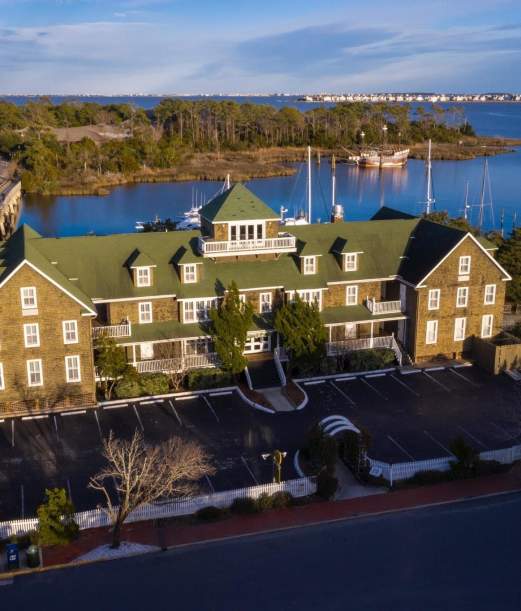 1587 Restaurant & Lounge