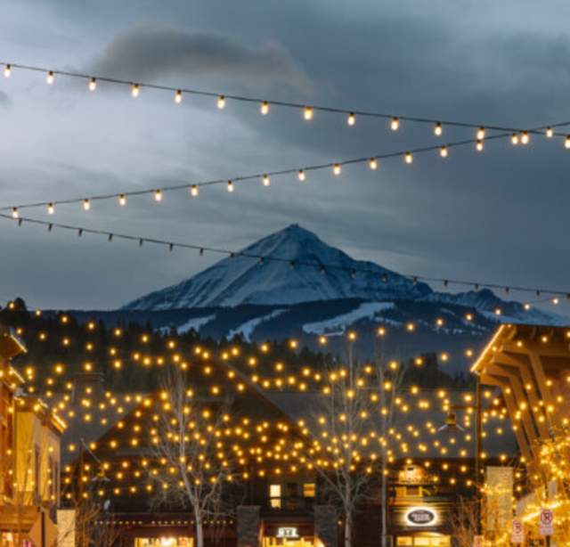 Winter Lights & Delights: Town Center Fridays
