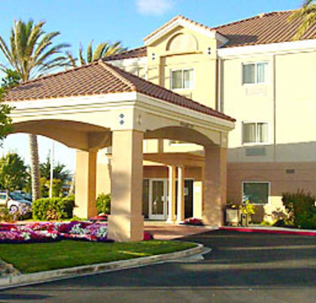 Fairfield Inn & Suites by Marriott San Carlos