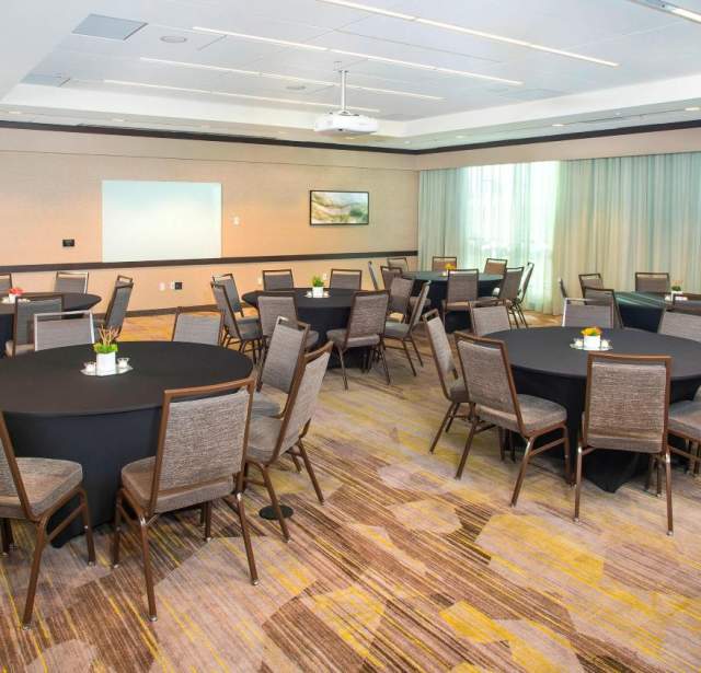 Courtyard Redwood City